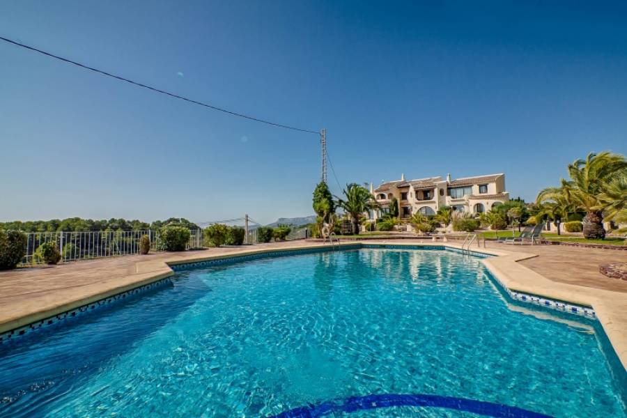 Bungalow for sale in Moraira